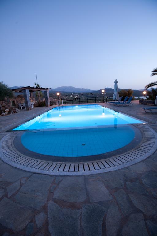 Villa Michalis Istro Bagian luar foto